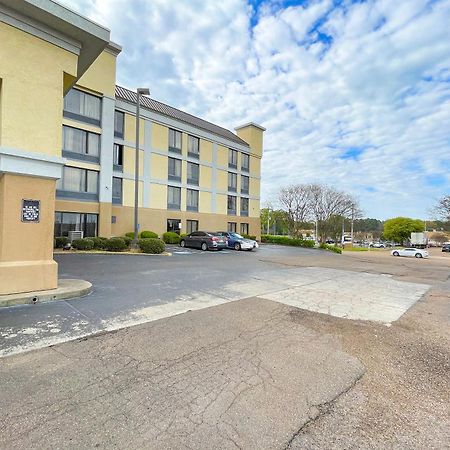 Oyo Townhouse Jackson - Ridgeland Hotel Luaran gambar