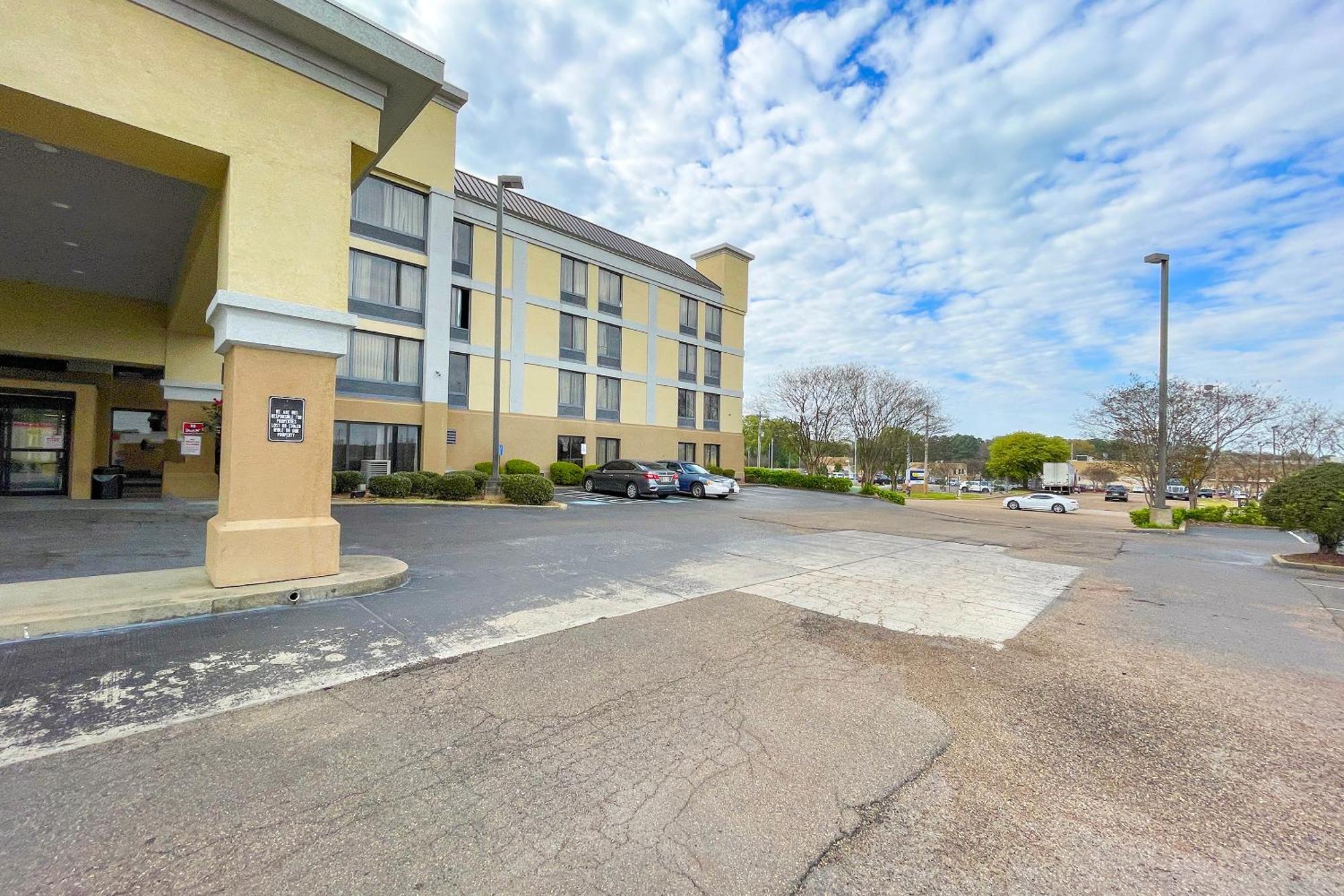 Oyo Townhouse Jackson - Ridgeland Hotel Luaran gambar
