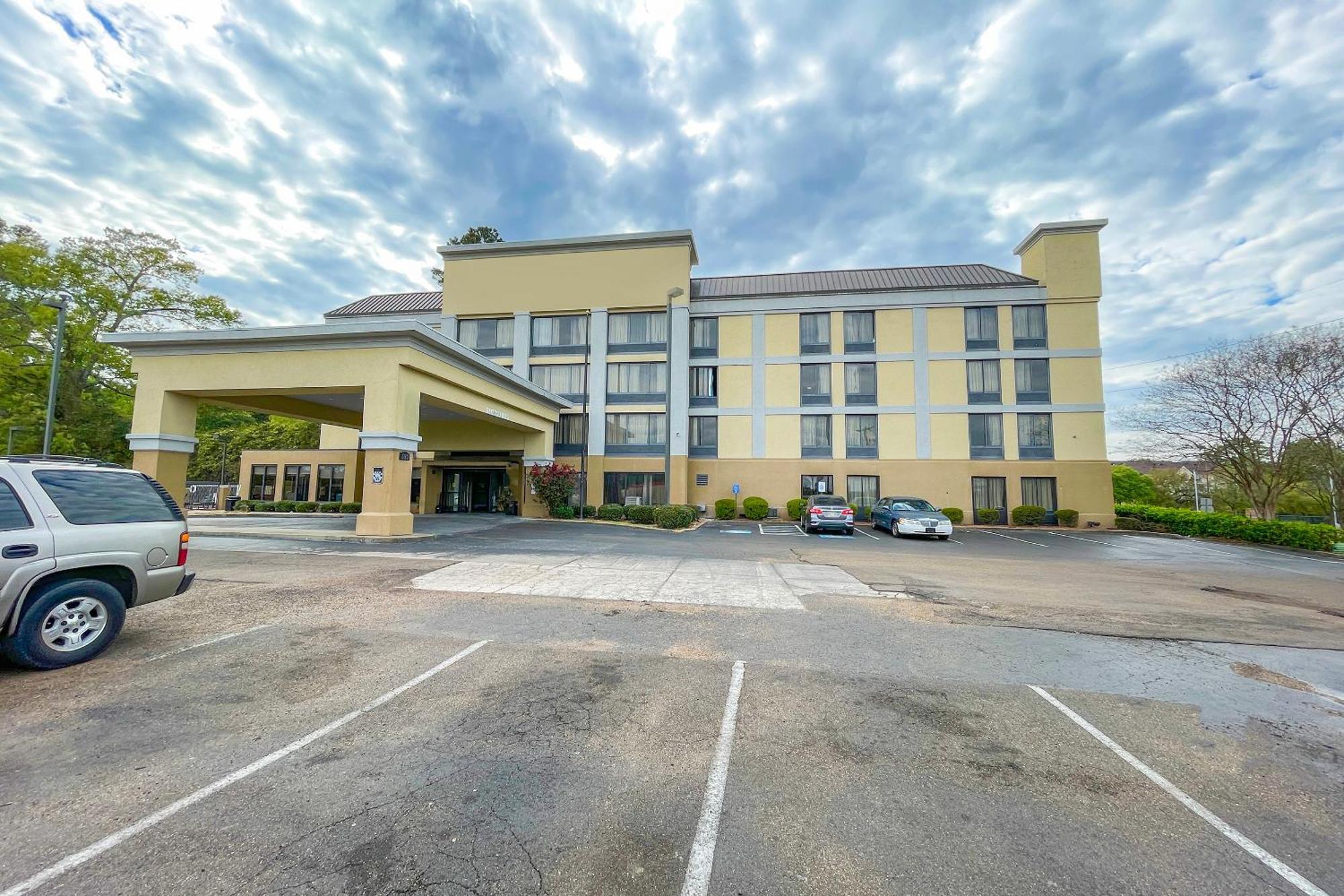 Oyo Townhouse Jackson - Ridgeland Hotel Luaran gambar