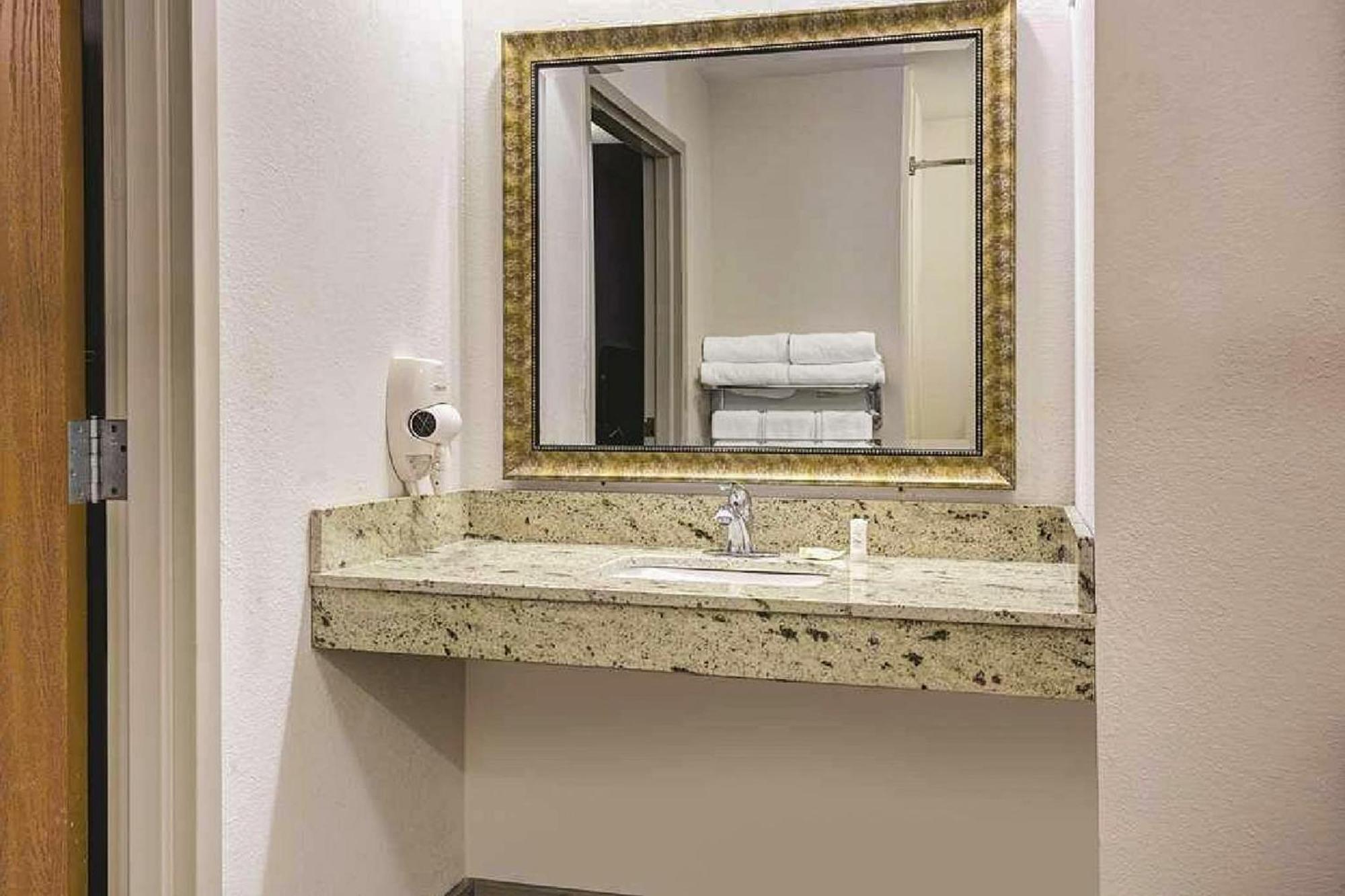 Oyo Townhouse Jackson - Ridgeland Hotel Luaran gambar